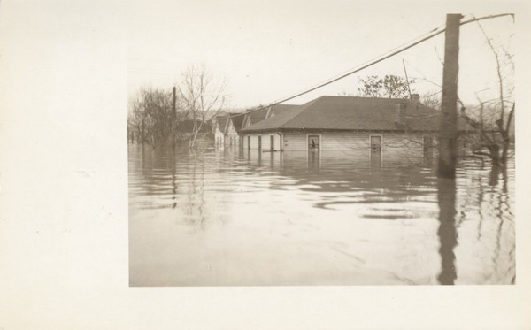 Scan-141009-0027.jpg