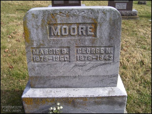 moore-george-maggie-tomb-evergreen-cem.jpg
