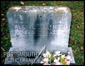 mcdaniel-alfred-tomb-copas-cem.jpg