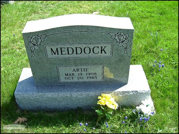 meddock-artie-tomb-mt-joy-cem.jpg