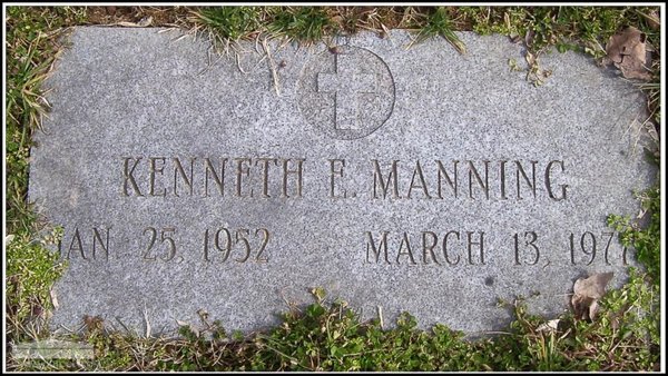 manning-kenneth-tomb-scioto-burial-park.jpg