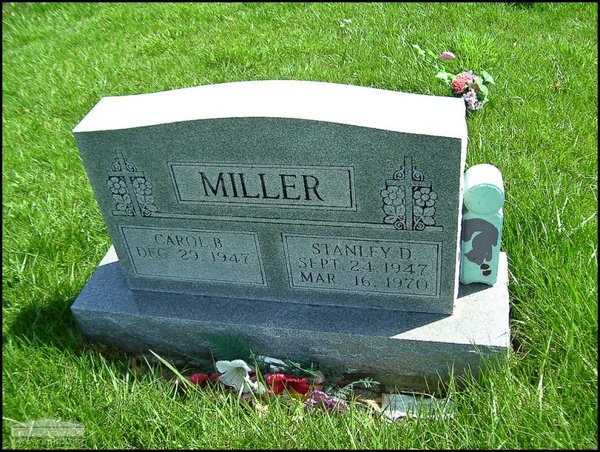 miller-stanley-carol-tomb-mt-joy-cem.jpg