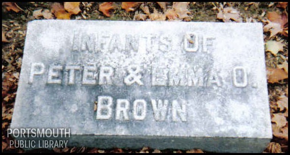 brown-infants-tomb-greenlawn-cem.jpg