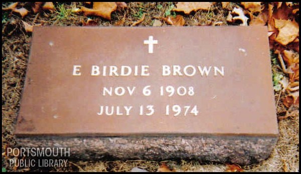brown-e-birdie-tomb-greenlawn-cem.jpg