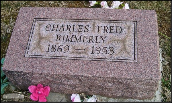 kimmerly-charles-fred-tomb-village-cem.jpg