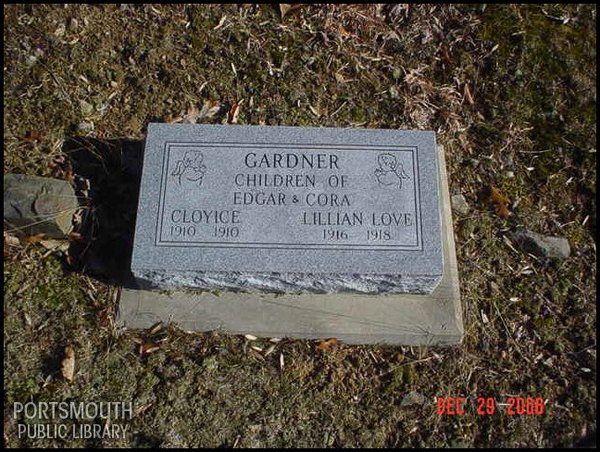 gardner-cloyce-lillian-tomb-newman-cem.jpg