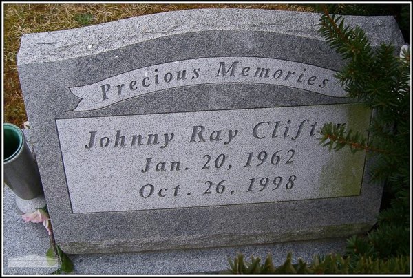 clifton-johnny-ray-tomb-village-cem.jpg