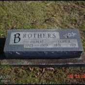 brothers-delbert-fern-tomb-newman-cem.jpg
