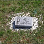 silcott-james-f-tomb-mt-joy-cem.jpg