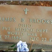 brooks-james-b-tomb-village-cem.jpg