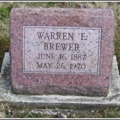 brewer-warren-tomb-village-cem.jpg